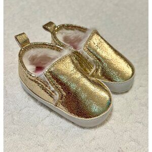 Shiny Gold Baby Crib Shoes With Faux Fur Lining & Soft Sole 3-6 months